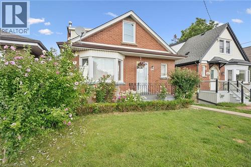 1873 Main Street E, Hamilton, ON - Outdoor
