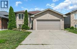 692 DYNASTY Windsor, ON N9G 2X9