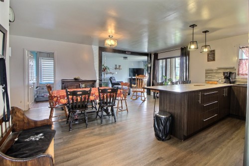 Salle à manger - 641 2E Rue O., Barraute, QC - Indoor