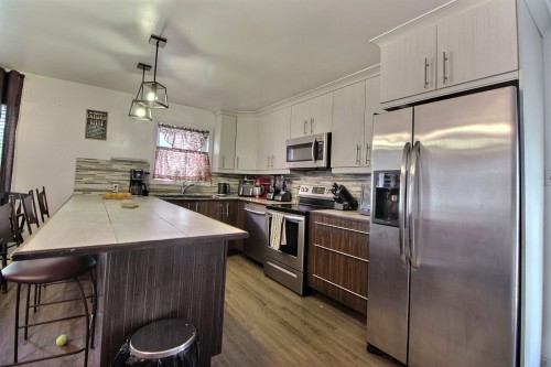 Cuisine - 641 2E Rue O., Barraute, QC - Indoor Photo Showing Kitchen