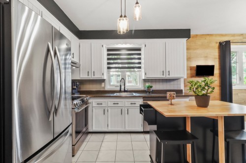 Cuisine - 64 Rue De Lorraine, Repentigny (Repentigny), QC - Indoor Photo Showing Kitchen