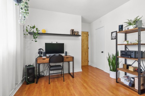 Chambre à coucher - 64 Rue De Lorraine, Repentigny (Repentigny), QC - Indoor Photo Showing Other Room