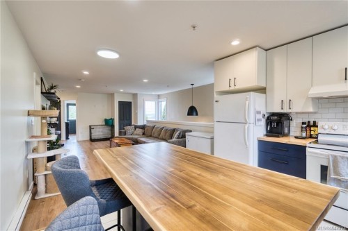 #202-211 Victoria Rd, Nanaimo, BC 