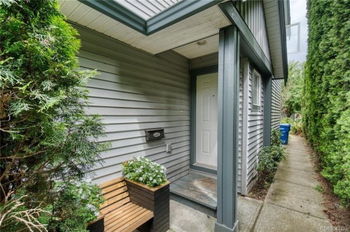 #202-211 Victoria Rd, Nanaimo, BC 