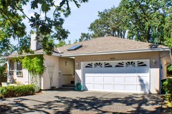 1650 Midgard Ave Saanich, BC V8P 2Y3