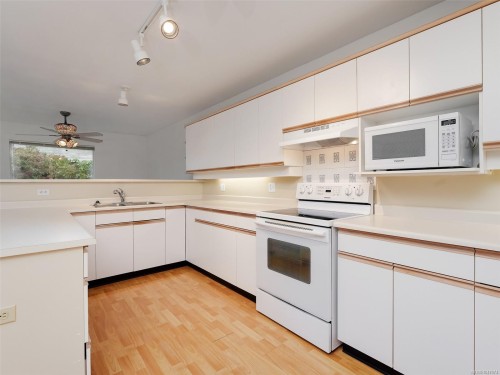2011 Govenlock Pl, Sooke, BC 