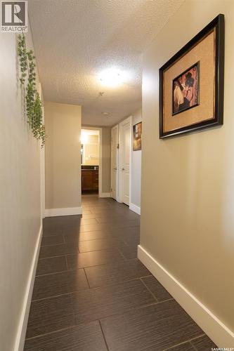 201 320 5Th Avenue N, Saskatoon, SK - Indoor Photo Showing Other Room