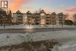 4015 KILMER Drive Unit# 110  Burlington, ON L7M 4M4