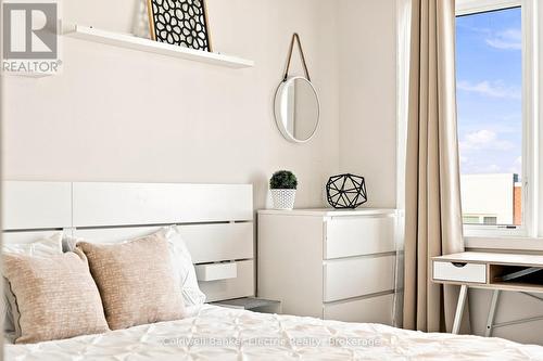 42 William Duncan Road, Toronto (Downsview-Roding-Cfb), ON - Indoor Photo Showing Other Room