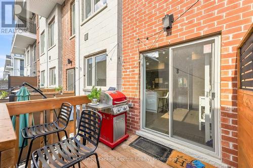 42 William Duncan Road, Toronto (Downsview-Roding-Cfb), ON - Outdoor