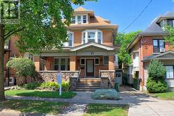 22 BLAKE STREET  Hamilton, ON L8M 2S5