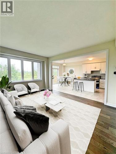 66 Aviron Crescent, Welland, ON - Indoor