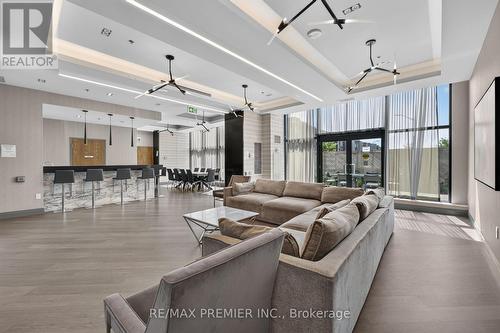 #1012 - 99 Eagle Rock Way, Vaughan, ON - Indoor