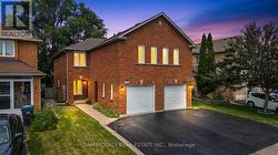 3847 DENSBURY DRIVE  Mississauga, ON L5N 6Z3
