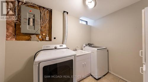 3847 Densbury Drive, Mississauga, ON - Indoor Photo Showing Laundry Room
