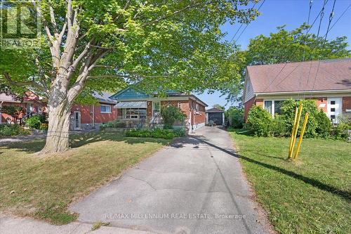 37 Radford Street, Hamilton, ON - Outdoor