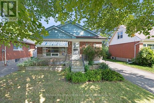 37 Radford Street, Hamilton, ON - Outdoor