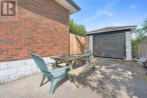 37 Radford Street, Hamilton, ON - Outdoor With Exterior