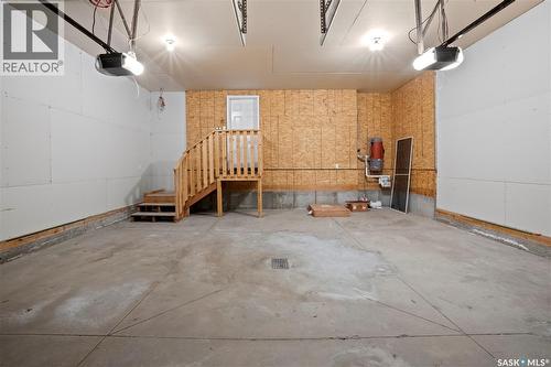 4622 Malcolm Drive, Regina, SK - Indoor Photo Showing Garage