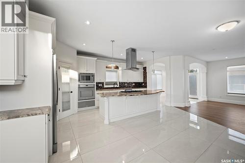 4622 Malcolm Drive, Regina, SK - Indoor Photo Showing Kitchen