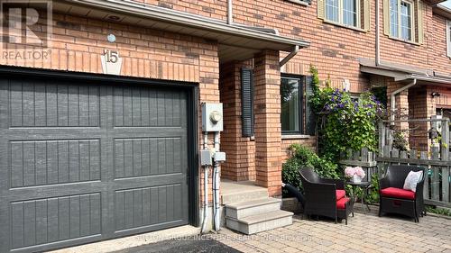 15 Bruce Crescent, Barrie, ON - Outdoor With Exterior