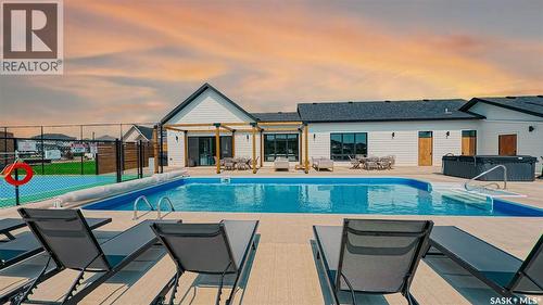 1 105 Hathway Crescent, Saskatoon, SK - Outdoor With In Ground Pool