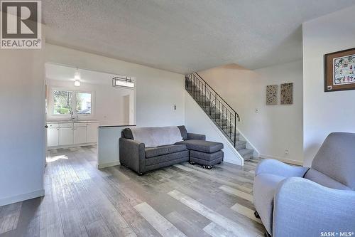 415 Mcintosh Street, Regina, SK - Indoor Photo Showing Living Room