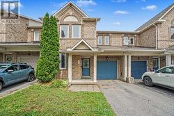 13 STONELEIGH STREET Ottawa, ON K2G 7A2
