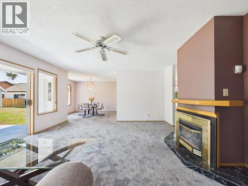 4706 Ontario Ave, Powell River, BC 