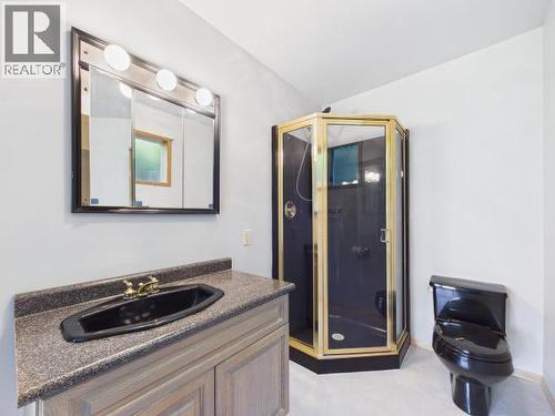 4706 Ontario Ave, Powell River, BC 