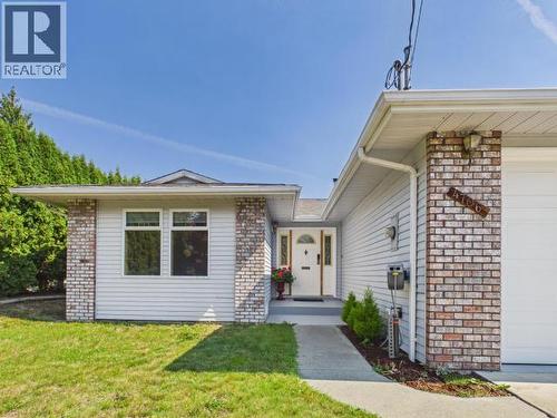 4706 Ontario Ave, Powell River, BC 