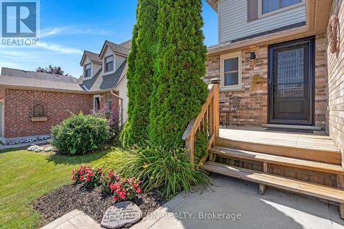 311 Misty Crescent, Kitchener, ON - Outdoor