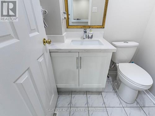1041 Blizzard Road, Mississauga, ON - Indoor Photo Showing Bathroom