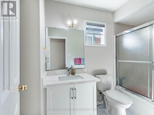 1041 Blizzard Road, Mississauga, ON - Indoor Photo Showing Bathroom