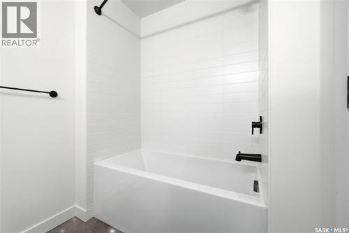 3919 Qu'Appelle Drive, Regina, SK - Indoor Photo Showing Bathroom