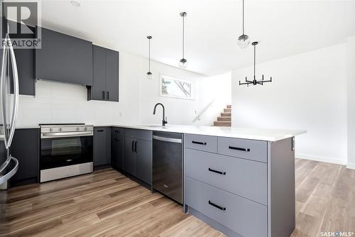 3919 Qu'Appelle Drive, Regina, SK - Indoor Photo Showing Kitchen With Upgraded Kitchen