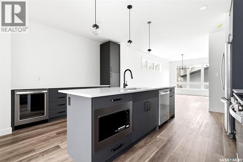 3023 Regina Avenue, Regina, SK - Indoor Photo Showing Kitchen With Upgraded Kitchen