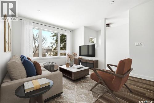 3023 Regina Avenue, Regina, SK - Indoor Photo Showing Living Room