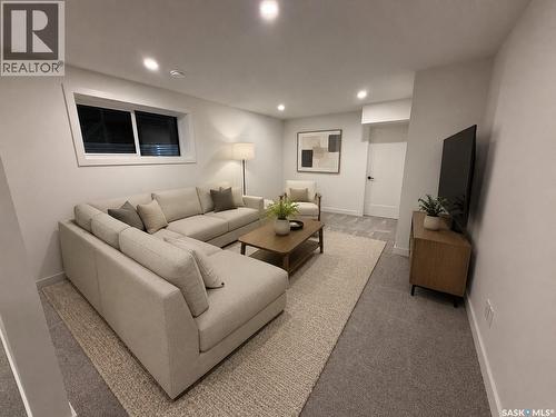 3023 Regina Avenue, Regina, SK - Indoor