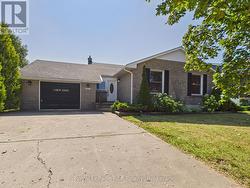 693 MACYOUNG DRIVE  Kincardine, ON N2Z 1T1