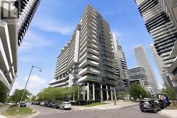PH06 - 39 ANNIE CRAIG DRIVE Toronto, ON M8V 0H1