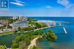 206 - 11 BRONTE ROAD  Oakville, ON L6L 0E1