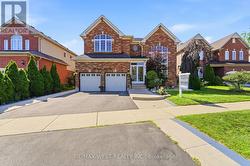 356 ROBERT FERRIE DRIVE  Kitchener, ON N2P 2Y6