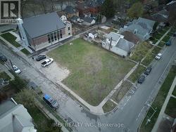 808 LINCOLN ROAD Windsor, ON N8Y 2H1