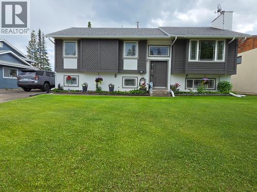 144 Chamberlain Crescent  Tumbler Ridge, BC V0C 2W0