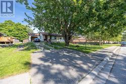 1911 GLENVIEW ROAD  Pickering, ON L1V 1W9