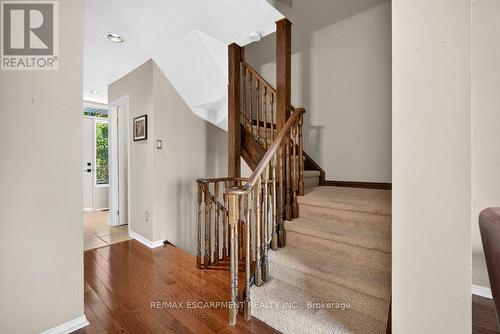 8 - 2136 Old Lakeshore Road, Burlington, ON - Indoor Photo Showing Other Room