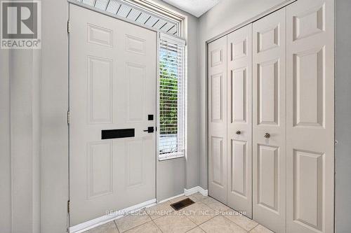 8 - 2136 Old Lakeshore Road, Burlington, ON - Indoor Photo Showing Other Room