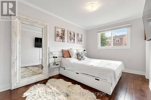 2774 Quill Crescent, Mississauga, ON - Indoor Photo Showing Bedroom