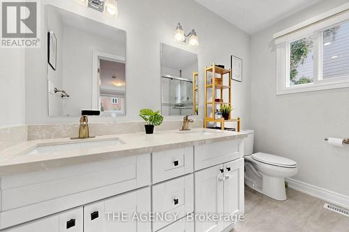 2774 Quill Crescent, Mississauga, ON - Indoor Photo Showing Bathroom